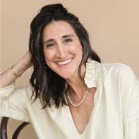 Pearl Ng's Instagram, Twitter & Facebook