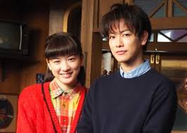 永野芽郁が13歳の時に、佐藤健の主演作「るろうに剣心」実写版で 「三条燕」役 として出演しています。 「るろうに剣心」の「三条燕」役は 重要な役 なので、このころから永野芽郁の演技力が高く評価されていたことがわかりますね。 ä½è—¤å¥ãŒç†±å¼ æ°¸é‡ŽèŠ½éƒã¯ åŠåˆ† é'ã„ ã§å¤§ã‚¹ã‚¿ãƒ¼ã«ãªã‚‹ Oricon News