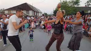 Descarcă și utilizează gratuit 800+ videoclipuri de stoc cu dansatoare. Cele Mai Tari Dansatoare Din Mangalia Youtube