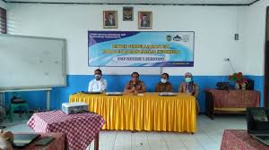 Soal pts online mata pelajaran bahasa indonesia smp kelas 7 semester genap kurikulum 2013 tahun pelajaran 2020/2021 ini dibuat oleh mgmp bahasa indonesia smp negeri 1 gabuswetan indramayu jawa barat. Mgmp Bahasa Indonesia Jenjang Smp Se Kabupaten Purwakarta Gelar Bimtek Pisa