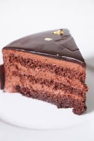 Entremets Chocolat Genoises Imbibees Mousse Au Chocolat Et Glacage Miroir Recette Olivia Mousse Au Chocolat Gateau Mousse Chocolat Gateau Genoise Chocolat