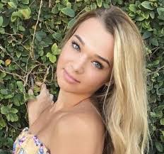 Kaitlyn Cannon's Instagram, Twitter & Facebook