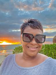 Catching the sunrise and enjoying breakfast at market cafe