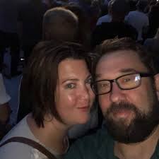 Louise Dowell (@iselou___)