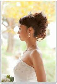 ティアラポニーテールスタイル 結婚式ヘアメイク ウェディングヘアメイク 出張ヘアメイク ルーチェ 東京 大阪 ウェディング ポニーテール ティアラ ヘアメイク