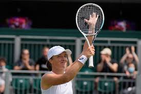 Zobacz relacje na żywo dla wydarzeń z kraju i ze świata. Iga Swiatek Musi Czekac Wyjatkowo Dlugo Na Kolejny Mecz Kiedy Zagra O Cwiercfinal Wimbledonu Transmisja Tv Stream Online Tenis Sport Pl
