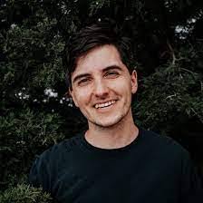 Paula Piccirilli's Instagram, Twitter & Facebook