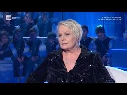 La donna avrebbe davvero voglia di mettersi in gioco e soltanto cause di forza maggiore potrebbero farle cambiare idea. Katia Ricciarelli Domenica In 19 01 2020 Youtube
