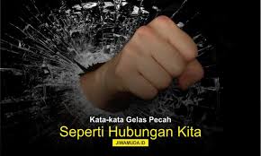 Cermin tidak hanya membantumu untuk melihat diri sendiri, tetapi melihat apa yang ada dibelakang. 10 Kata Kata Gelas Pecah Pasanganmu Egois Banget Yuk