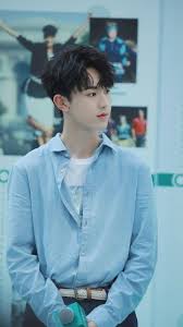 pin de lucia fernanda en guo junchen fotos chicos guapos chicos guapos chicos asiaticos