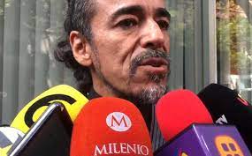 Rubén albarrán, el vocalista principal de la banda fue acreditado como juan, el que hace como que canta en. Ruben Albarran Se Despide Entre Lagrimas De Armando Vega Gil