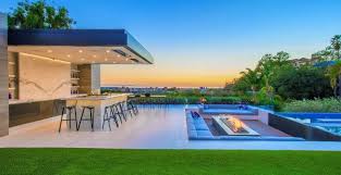 Outdoor pool bar designs can be the ideal place to entertain family and guests. Outdoor Modern Pool Bar Design Novocom Top