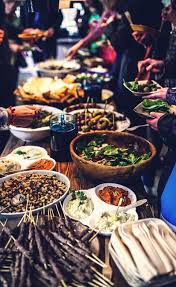 The menu for barat day is usually different from the menu for mehndi; Menus Dawat