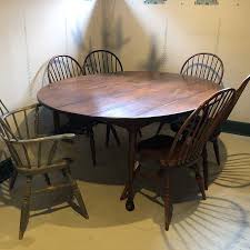 This side chair is perfectly suited in modern and contemporary aesthetics, from the living room to the dining room. Tables Windsor Chairmakers