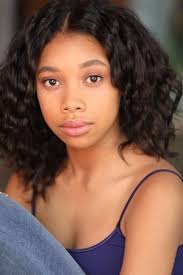 Reparto de Crown Lake (serie 2019). Creada por