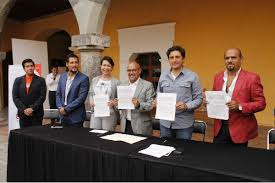 Estamos en vivo en noti z tus noticias en redes con el maestro rené sánchez juárez con quien hablaremos del regreso a la normalidad en la industria, además e. Logran Convenio San Pedro Cholula Y Froc Croc