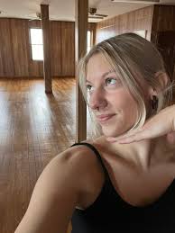 Felt so called today to teach about my favorite tree ever: The Weeping  Willow. 🌳 I am beyond excited to share the power and spiritual guidance  and wisdom this tree offers. 🌿If