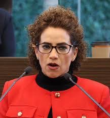 Adriana Mesa's Instagram, Twitter & Facebook