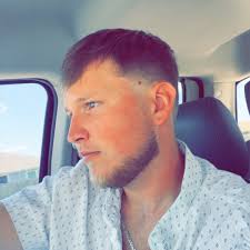 Why does my 87 Ford Bronco II fuel pump not stay on?