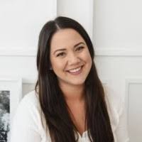 Lori Riehl's Instagram, Twitter & Facebook