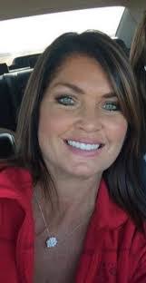 Karen Renee's Instagram, Twitter & Facebook