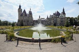 Znalezione obrazy dla zapytania moszna