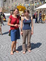 What physical features are most attractive to you? : rAskMen