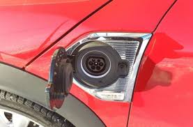 Analizăm astăzi clasamentul vânzărilor acestor modele pe piaţa europeană şi vedem care un suv de oraş cu look nonconformist nu era creditat cu multe şanse pentru a aduce clienţi în ograda celor de la nissan. Top Cinci Suv Uri Hibrid Disponibile Pe Autovit Ro