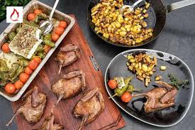 Gegrillte Brieftauben Mit Bratkartoffeln Und Gemuse In 2020 Fleischrezepte Lebensmittel Essen Schickling Grill