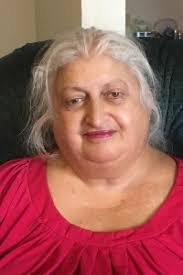 Lori Dutra's Instagram, Twitter & Facebook