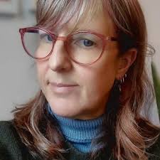 Really delighted to have started a new role as Grants Manager at The Henry  Smith Charity, which funds really vital work for people in crisis or those  with complex lives.