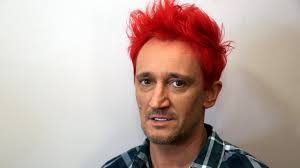 He is an actor and director, known for vain kuolleen ruumiini yli (1988), 007 vaaran. Michal Wisniewski Zdradzil Dlaczego Jego Piaty Slub Byl Tajny Muzyka
