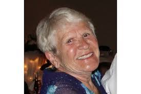 Laura Schimmel's Instagram, Twitter & Facebook