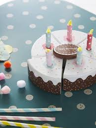 Gateau D Anniversaire En Bois Multicolore Vertbaudet Gateau Anniversaire Gateau Savoureux Decoration Chocolat
