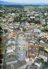 Traunstein ist eine stadt im regierungsbezirk oberbayern mit über 20.000 einwohnern. Stadt Traunstein Sanierung Und Neugestaltung Stadtplatz