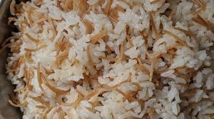 The intuitive controls make cooking tender rice simple and the keep warm function is triggered as soon as your rice is done. Am What I Eat Egyptian Rice With Vermicelli Roz Bil Shareya Am What I Eat