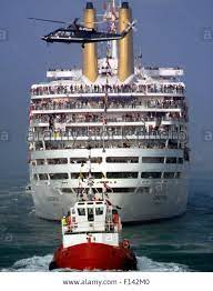 Stock Photo Ajaxnetphoto 30th Sept 1997 Southampton England Liner Goodbye Thousands Of Well Wishers Aboard Cruise Liner Passenger Ship P O Cruises