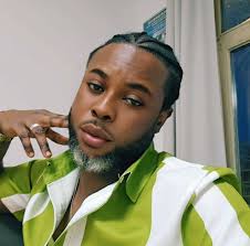 💚💠 There's something called 'Grace' . I hope you experience it soon 💚💠  📸: @fotochef__nkd Hair: @hairaffairs_byayisha Shot at the beautiful  @urbanohotelgh in Osu