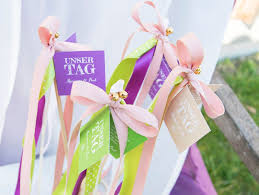 Wedding Wands Und Weitere Alternativen Zum Reiswerfen Standesamtliche Hochzeit Hochzeit Party Und Hochzeitspartys