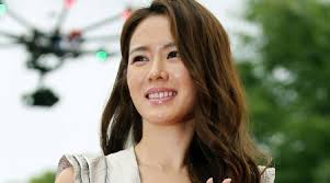 She began her acting career in 2000 with a role in a film titled 'secret tears'. Son Ye Jin Height Weight Age Family Biography Boyfriend Facts