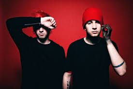 Слушать песни и музыку twenty one pilots онлайн. Twenty One Pilots Are The First Act Ever To Have Two Albums Fully Certified Gold News Rock Sound Magazine