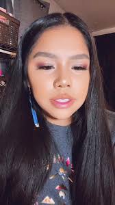 bring her red roses ❤️🌹 Sweatshirt from @Descendants use dc NALS OR MARGO!  🥰 #fyp #makeuplook #navajonationsymbol