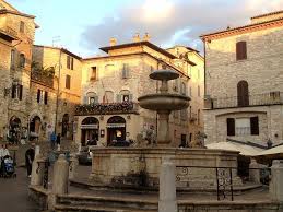 It is the main cultural and artistic center of the val di chiana after arezzo. Villa Dardano Cortona Firma Friends Of Tuscany Ltd Frau Molly Mckean