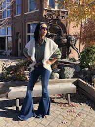 Cool pants from the 70's that had a flare on the bottom. Denim Bell Bottoms Bell Bottoms Flare Jeans Style Bell Bottom Pants