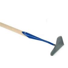 Different Types Of Gardening Hoes Explained With Images And The Best Gardening Hoe For Sale Reviewed On Quality And Price For Weeding And Ga Hoe Dewit Hoe Tool