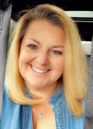 Lisa Breese's Instagram, Twitter & Facebook