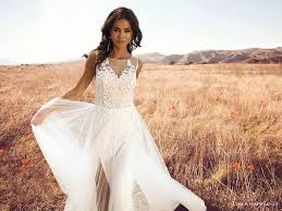 Vous y trouverez les meilleures pièces uniques ou personnalisées de nos robes boutiques. Mariage Le Site Du Mariage