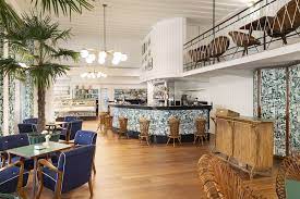 La nuova veste dello storico bar Principe di Forte dei Marmi | Elle Decor