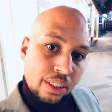 Mikel  Arteta、イーサン・ナワネリをノースロンドンダービーでスタメンに入れる準備ができているかどうかについて:「若い子供たちは私たちに多くの希望を与えてくれて、期待できることを示してくれた。  そして必要があれば、私たちはそれをやる。 ”