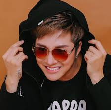 Trong đêm nay, thêm 40.000 lọ sẽ được chuyển về việt nam. R9nd1pz Nrty6m